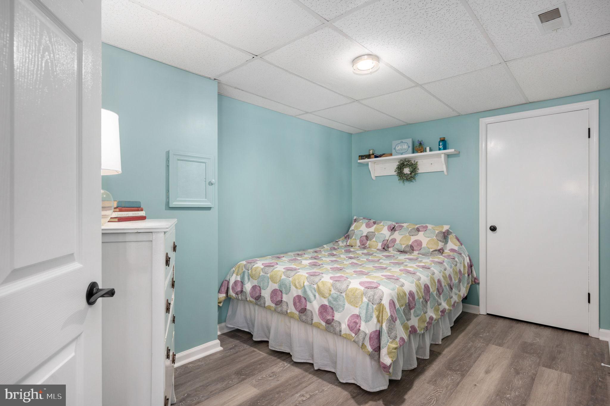 TARA WOODS - Residential