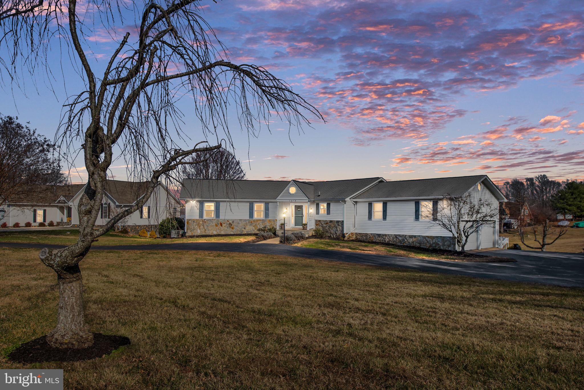 TARA WOODS - Residential