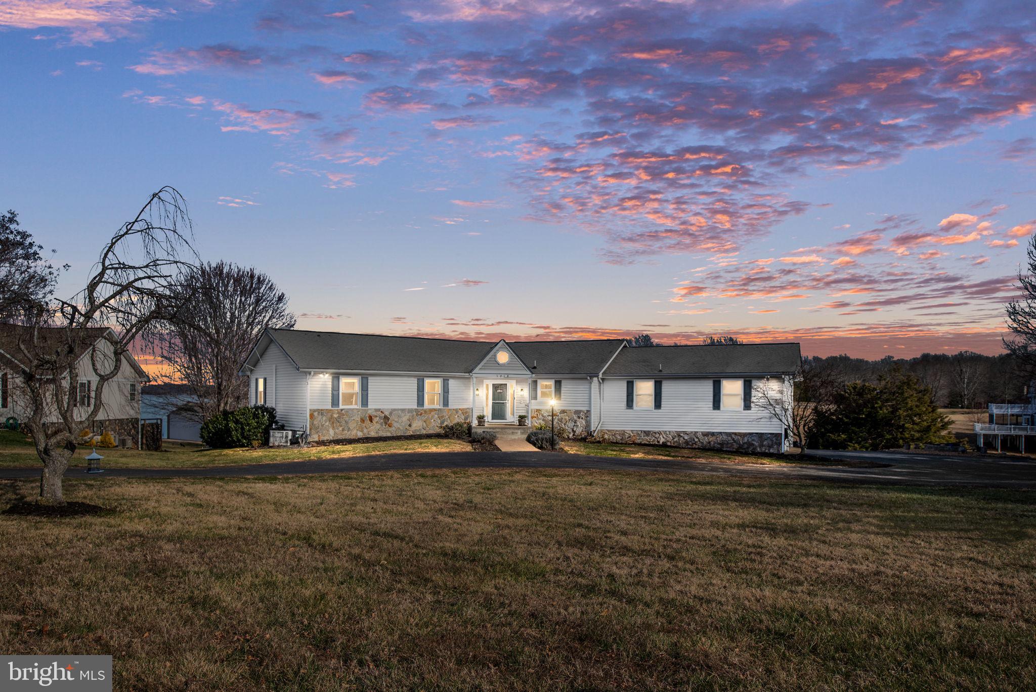 TARA WOODS - Residential