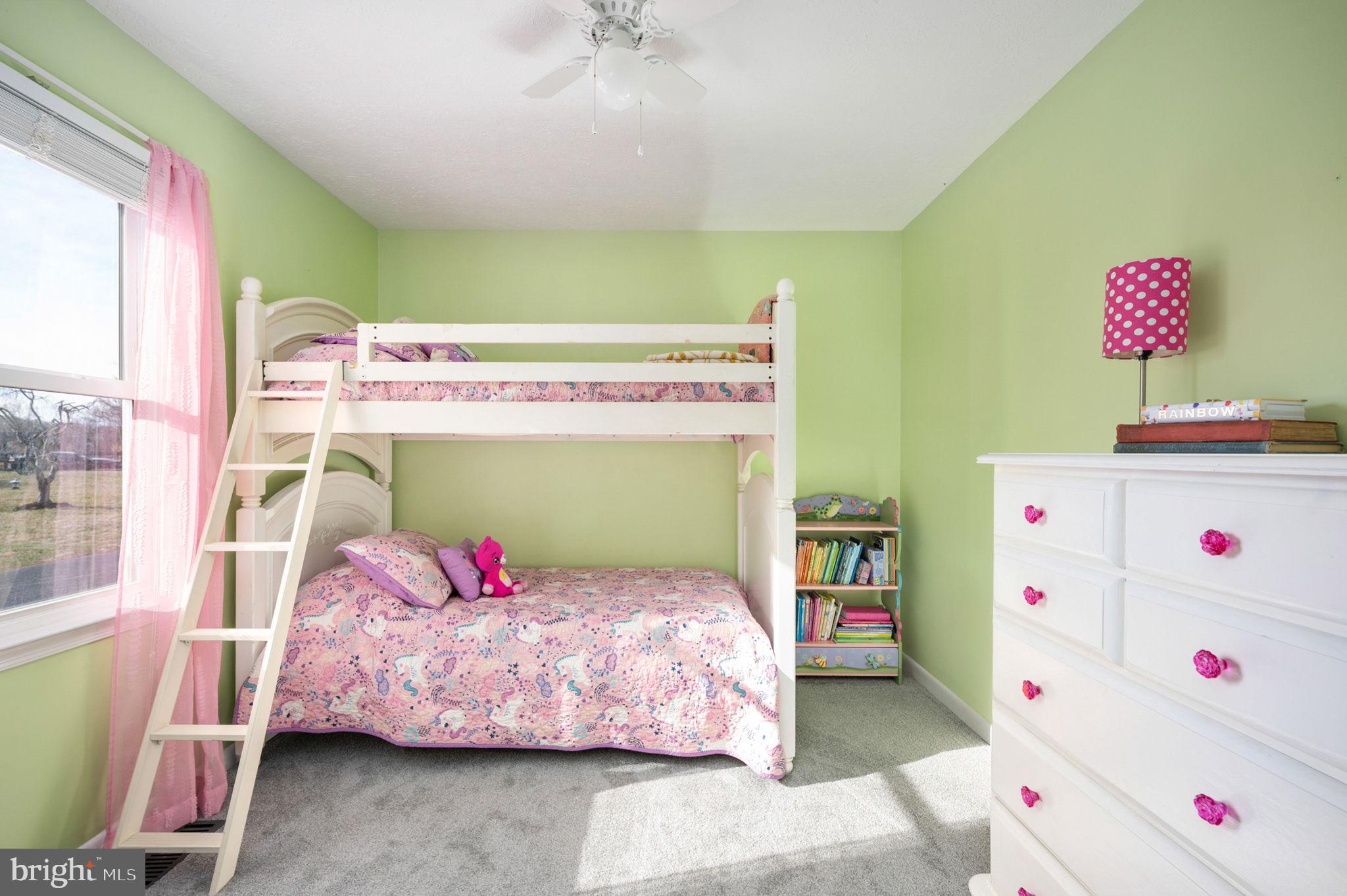 TARA WOODS - Residential