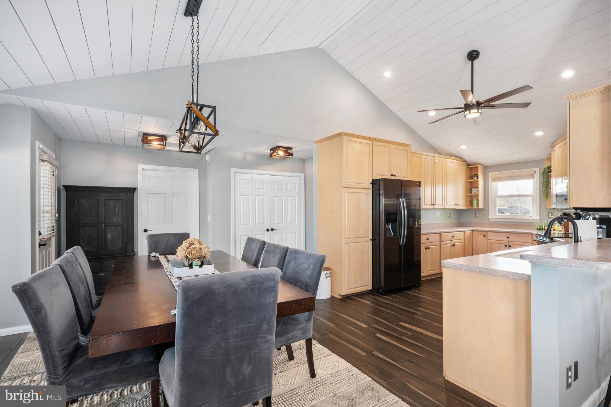 TARA WOODS - Residential