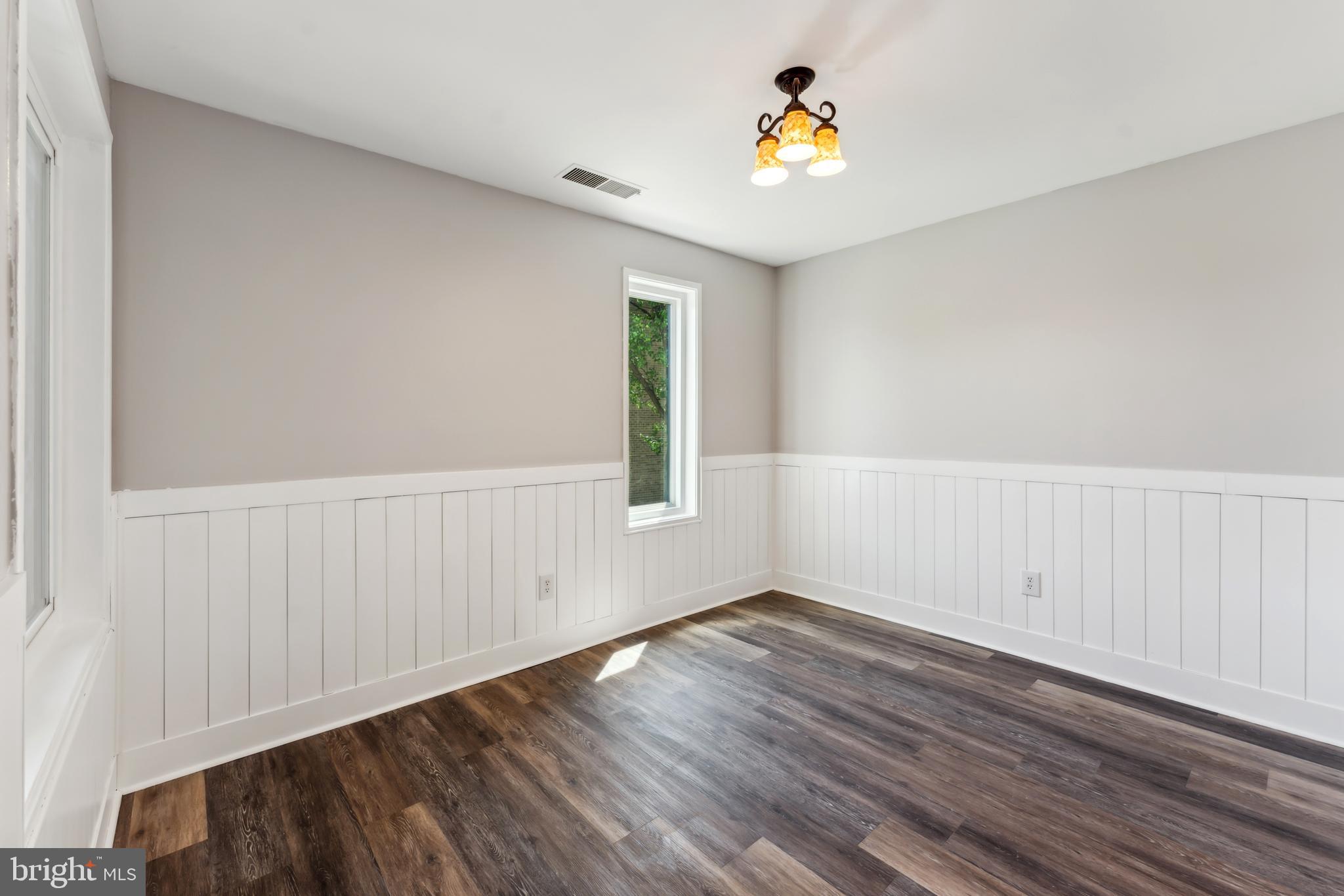 JEFFERSON MEWS - Residential