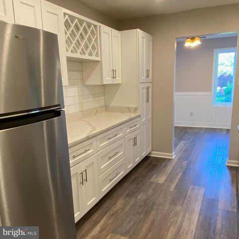 531 FLORIDA AVENUE 102 HERNDON VA 20170