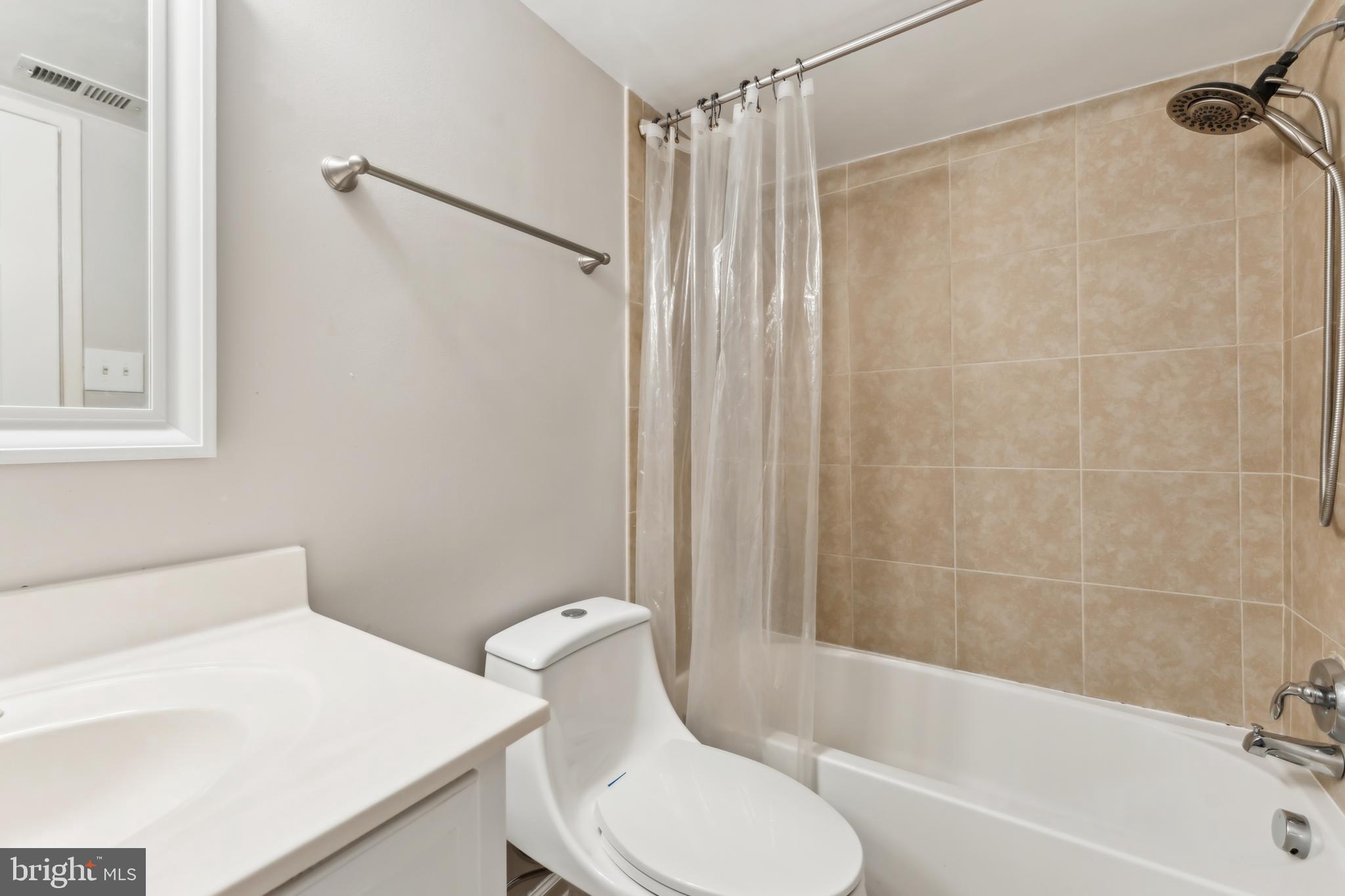 JEFFERSON MEWS - Residential