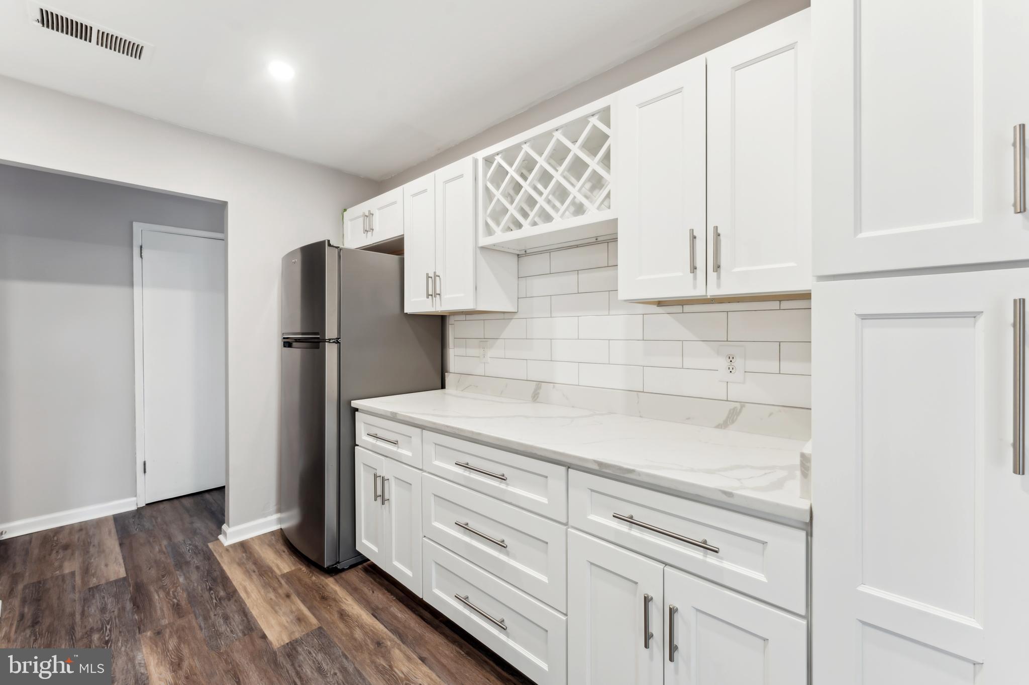 JEFFERSON MEWS - Residential