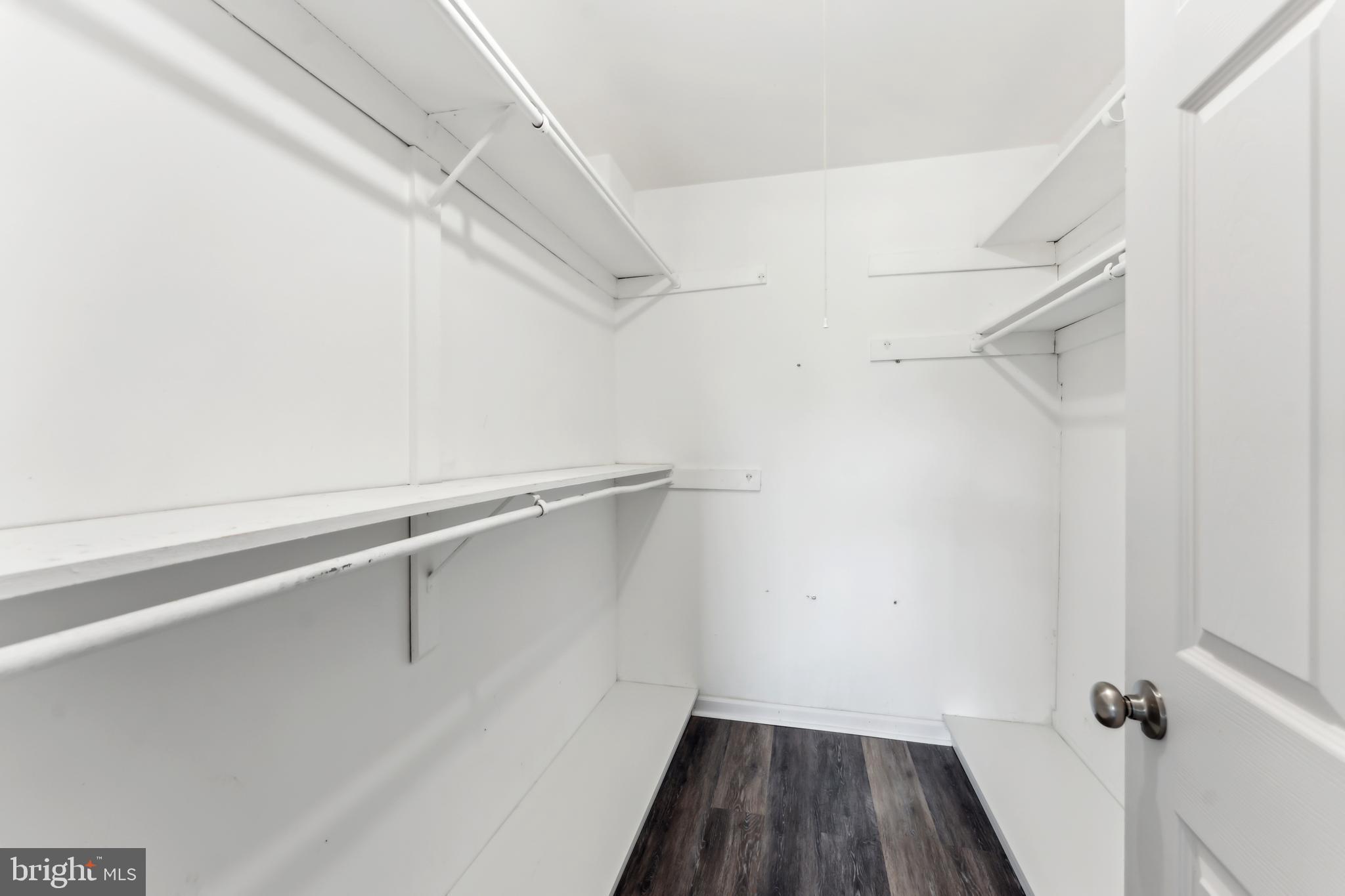 JEFFERSON MEWS - Residential