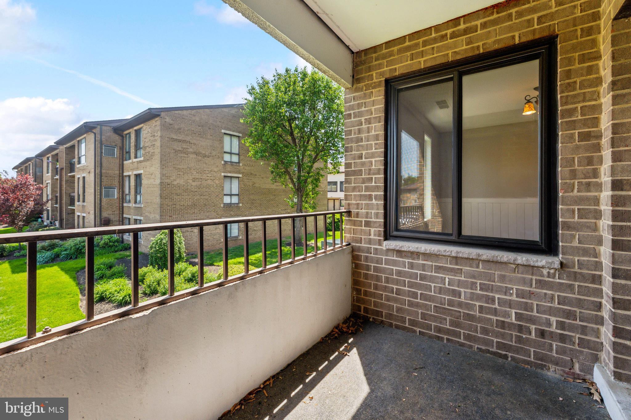 JEFFERSON MEWS - Residential