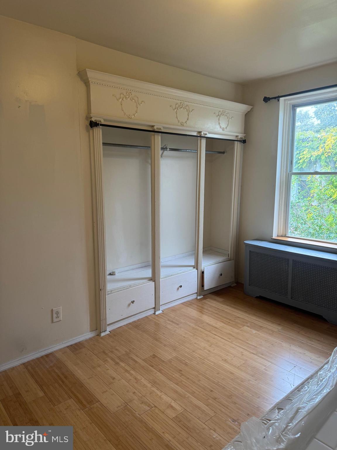 PHILADELPHIA (WEST) - Residential