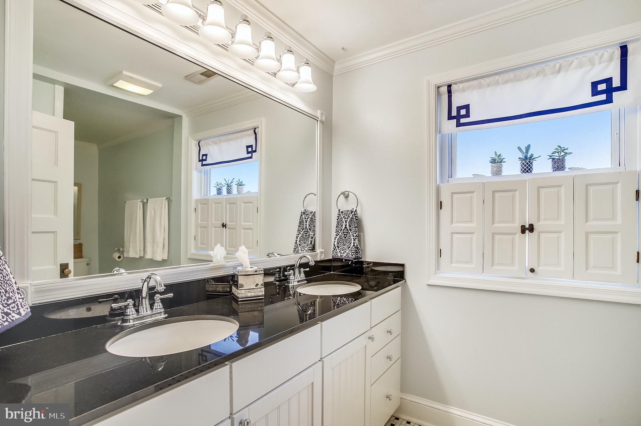 RUXTON - Residential