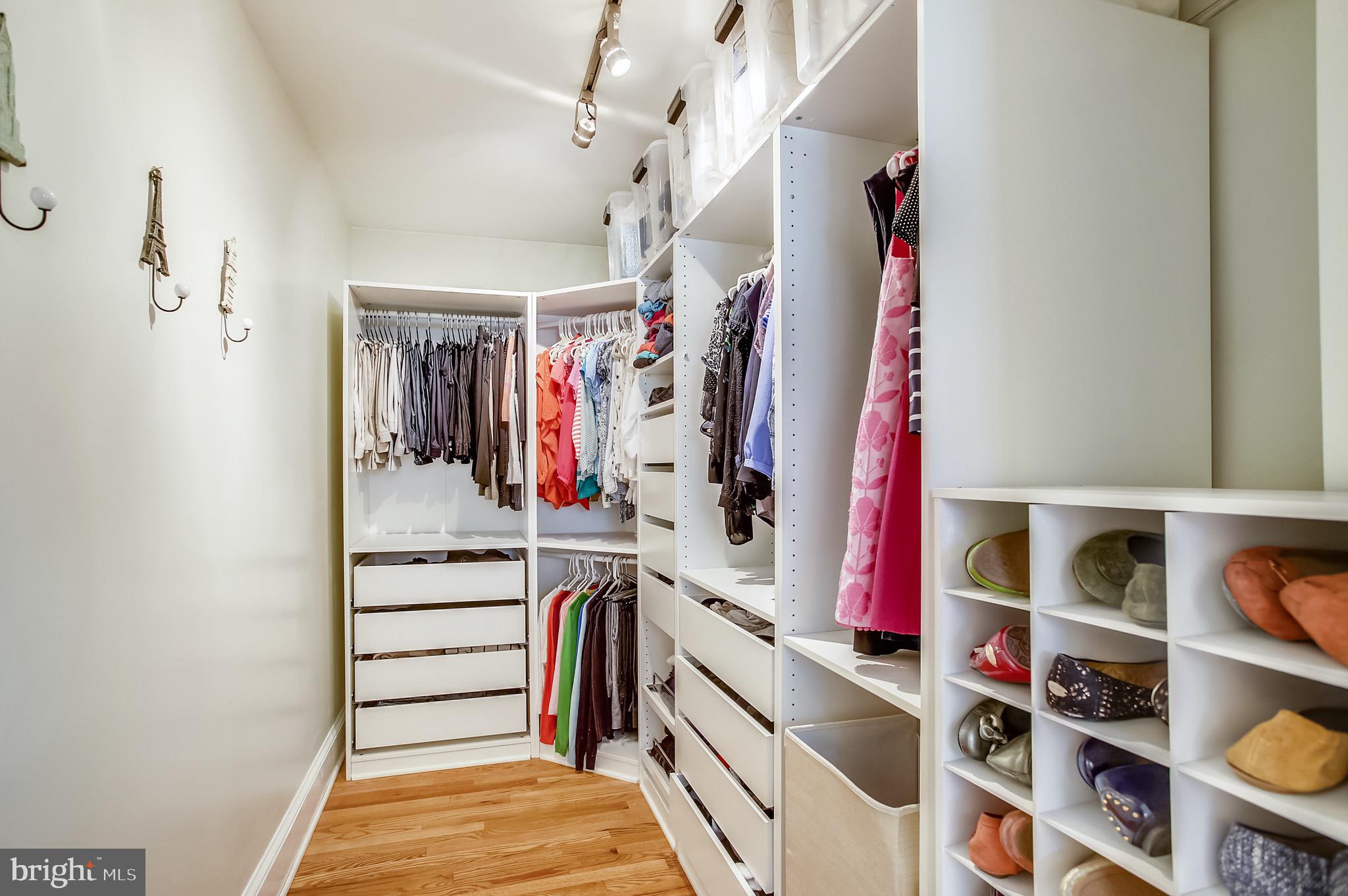 RUXTON - Residential