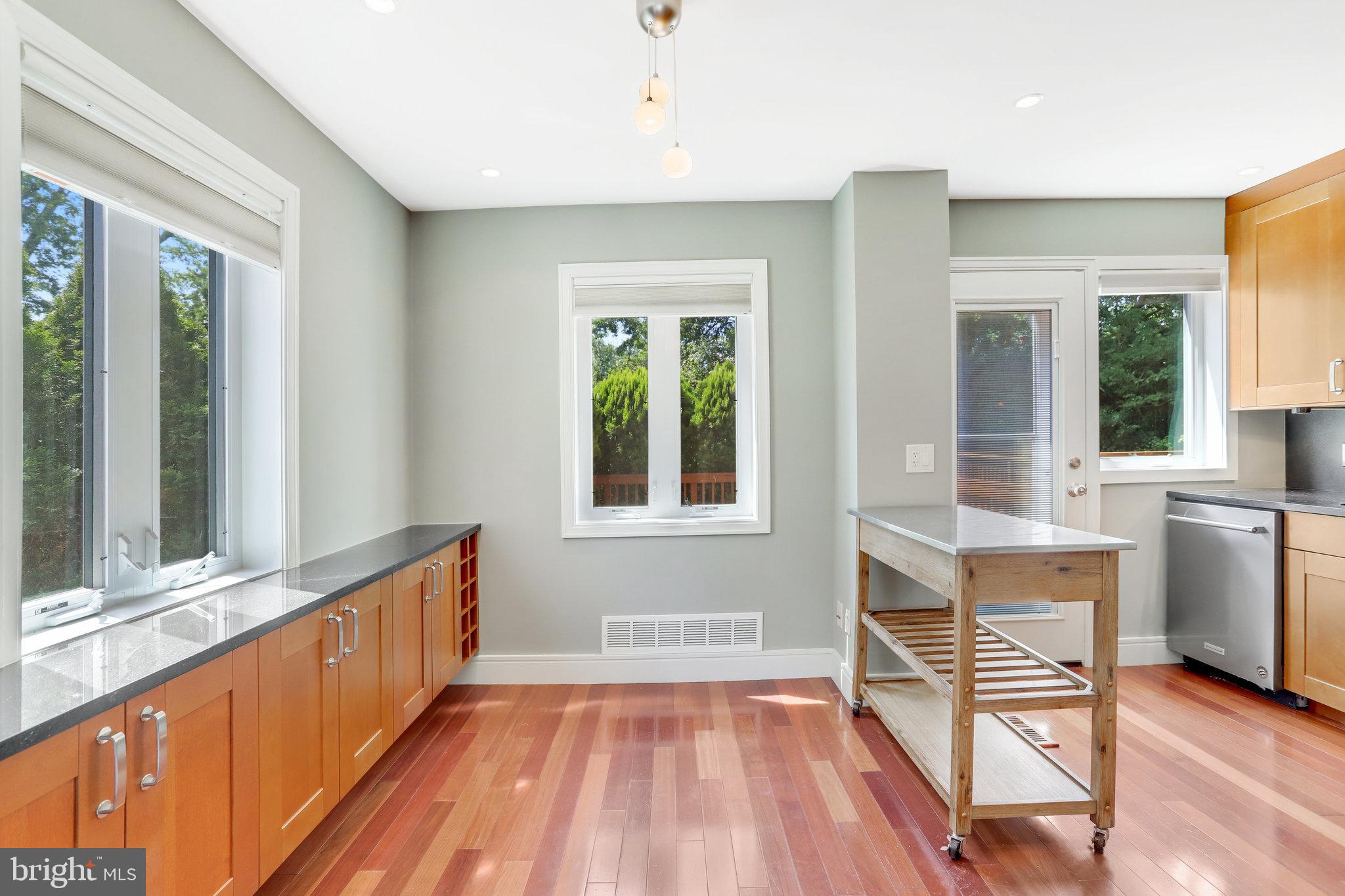 DEL RAY - Residential