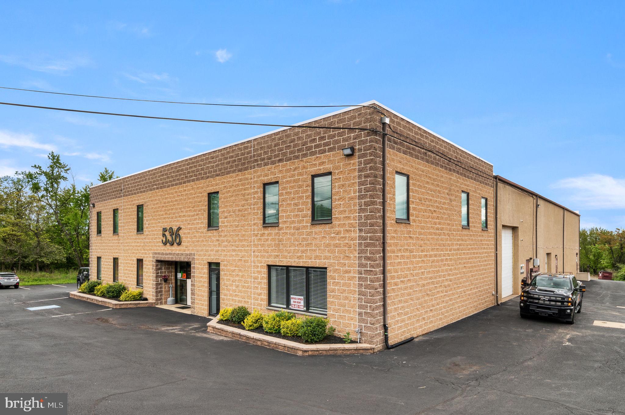 Exceptional professional office/flex building situated on easily accessible Trooper Road in Montgomery County. This two-story building features highly visible property signage, ample parking, and beautiful main lobby. Located on a very busy stretch of North Trooper Road, the building benefits from high traffic counts and direct access to other major commuting routes. 2nd floor professional / office space consisting of large open work areas in a private corner suite. Ideal for any professional or service-oriented user.