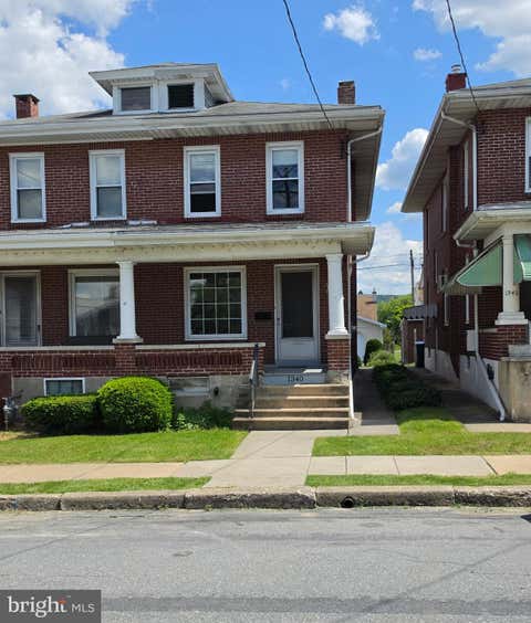 Townhouse For Rent - 1340 Fern Avenue<br/> READING, PA 19607