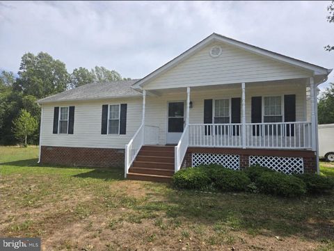 Homes For Sale - 1380 Lewis Level Road Rd<br/> TAPPAHANNOCK, VA 22560