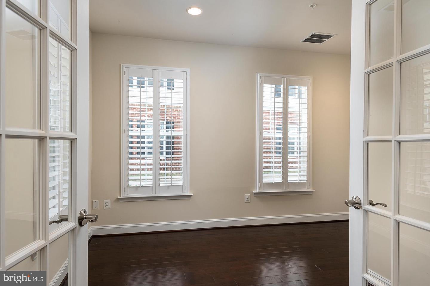 115 MERIDIAN LANE