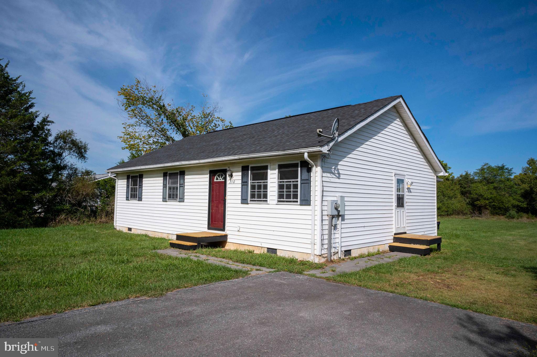 One floor living in a three bedroom two bathroom Ranch/Rambler.  Great location, close to stores, Wardensville City Park, kayaking, fishing, and hiking.   This well maintained home offers over 1,640 square feet.  The expansive, mostly flat backyard is ideal for outdoor activities, gardening, or simply relaxing.  Unlimited possibilities with this one.