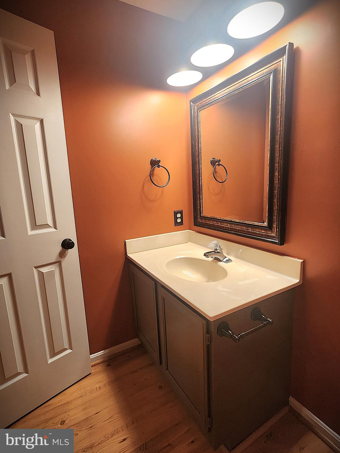 CHURCHILL TOWN SECTOR - Residential Lease