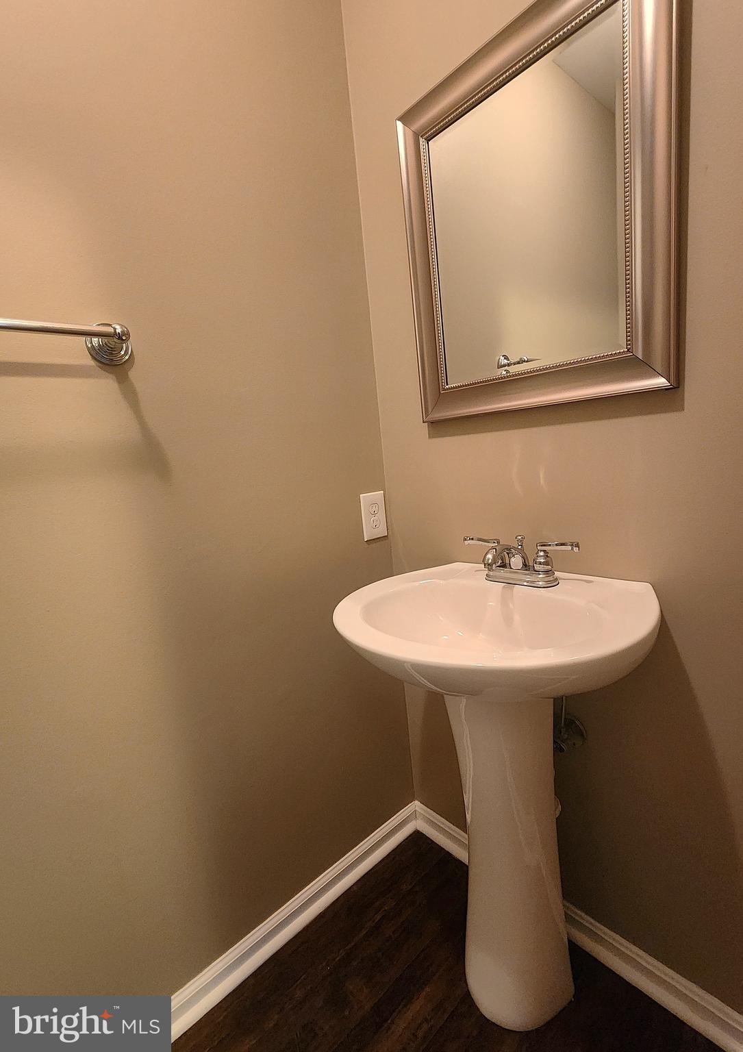 CHURCHILL TOWN SECTOR - Residential Lease