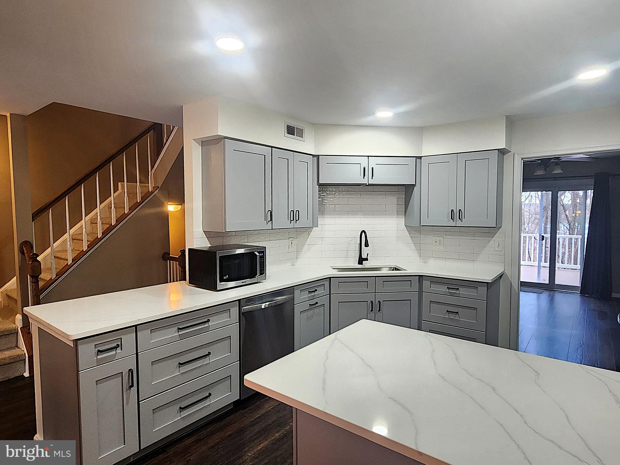 CHURCHILL TOWN SECTOR - Residential Lease