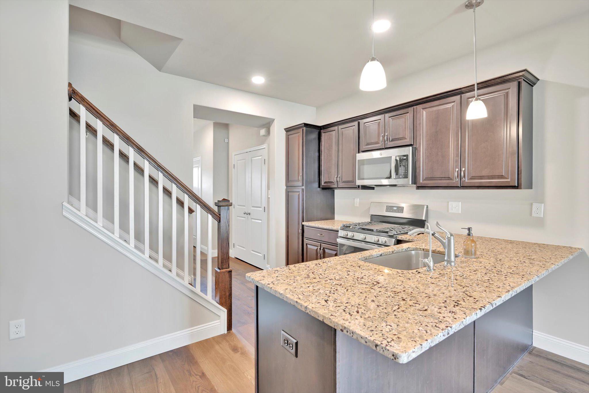 GLEN RIDGE - Residential