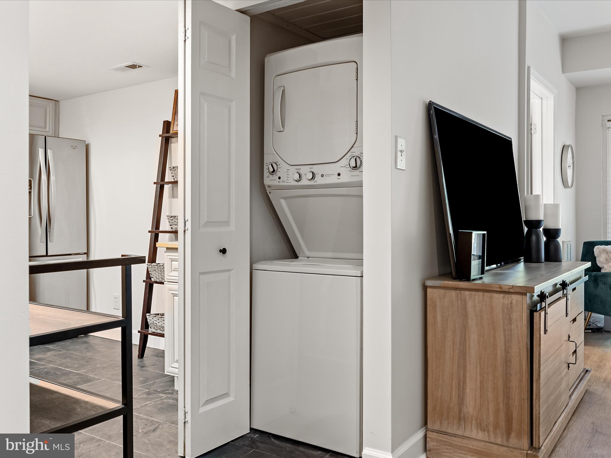 HUNTERS WOODS VILLAGE - Residential