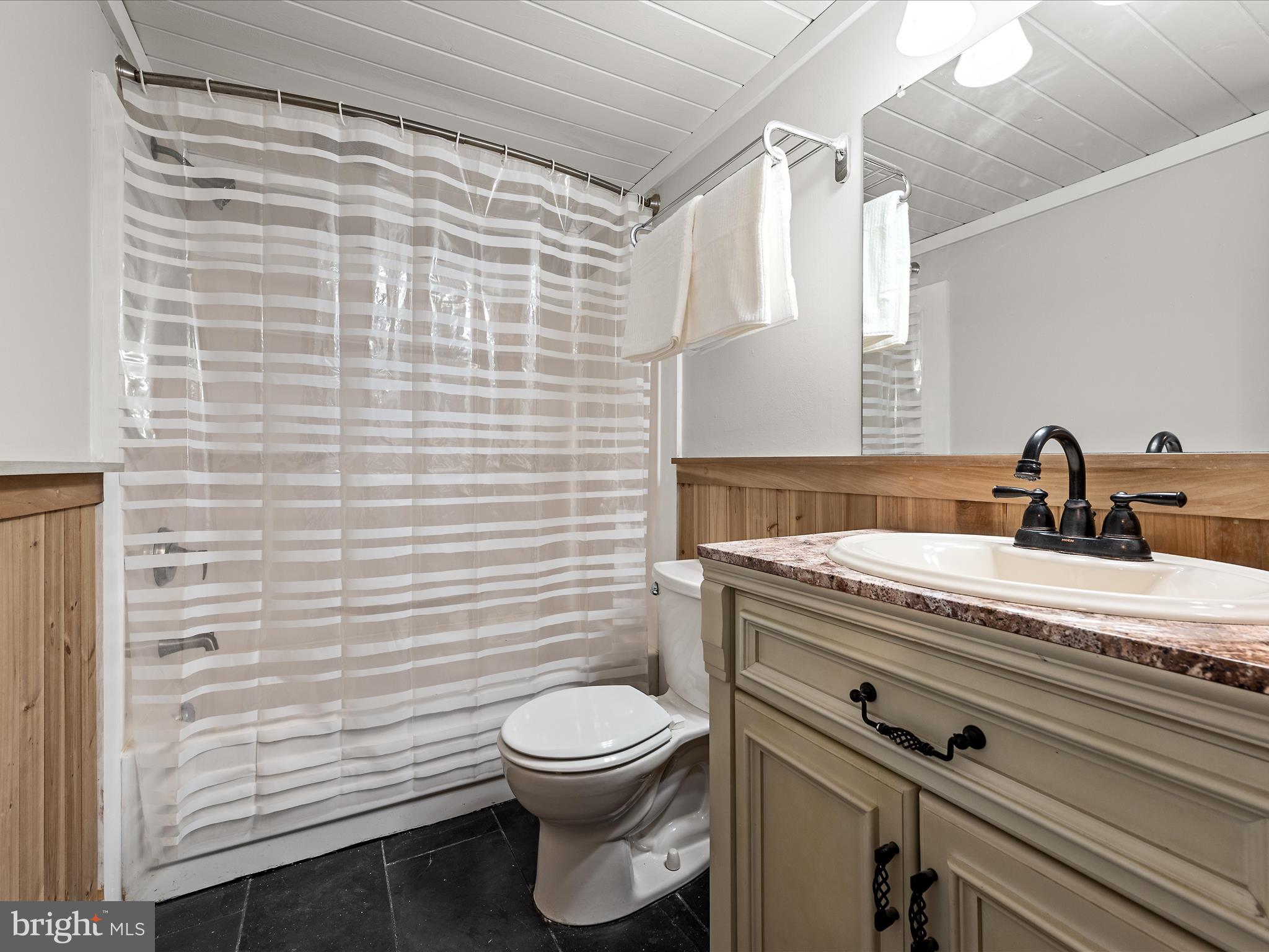 HUNTERS WOODS VILLAGE - Residential