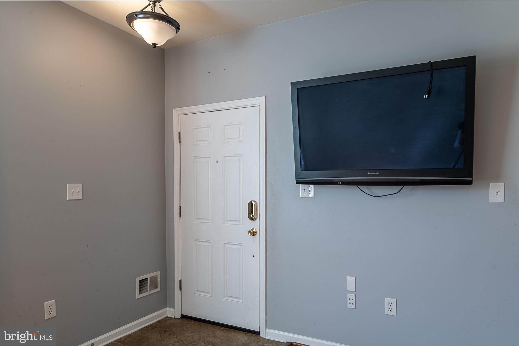 RESIDENCES AT BRAMBLETON - Residential