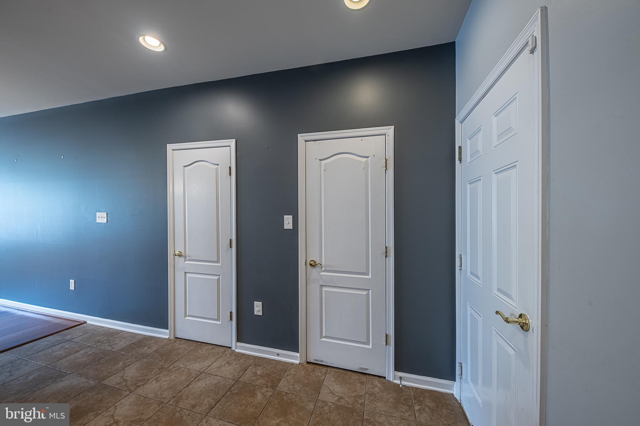 RESIDENCES AT BRAMBLETON - Residential