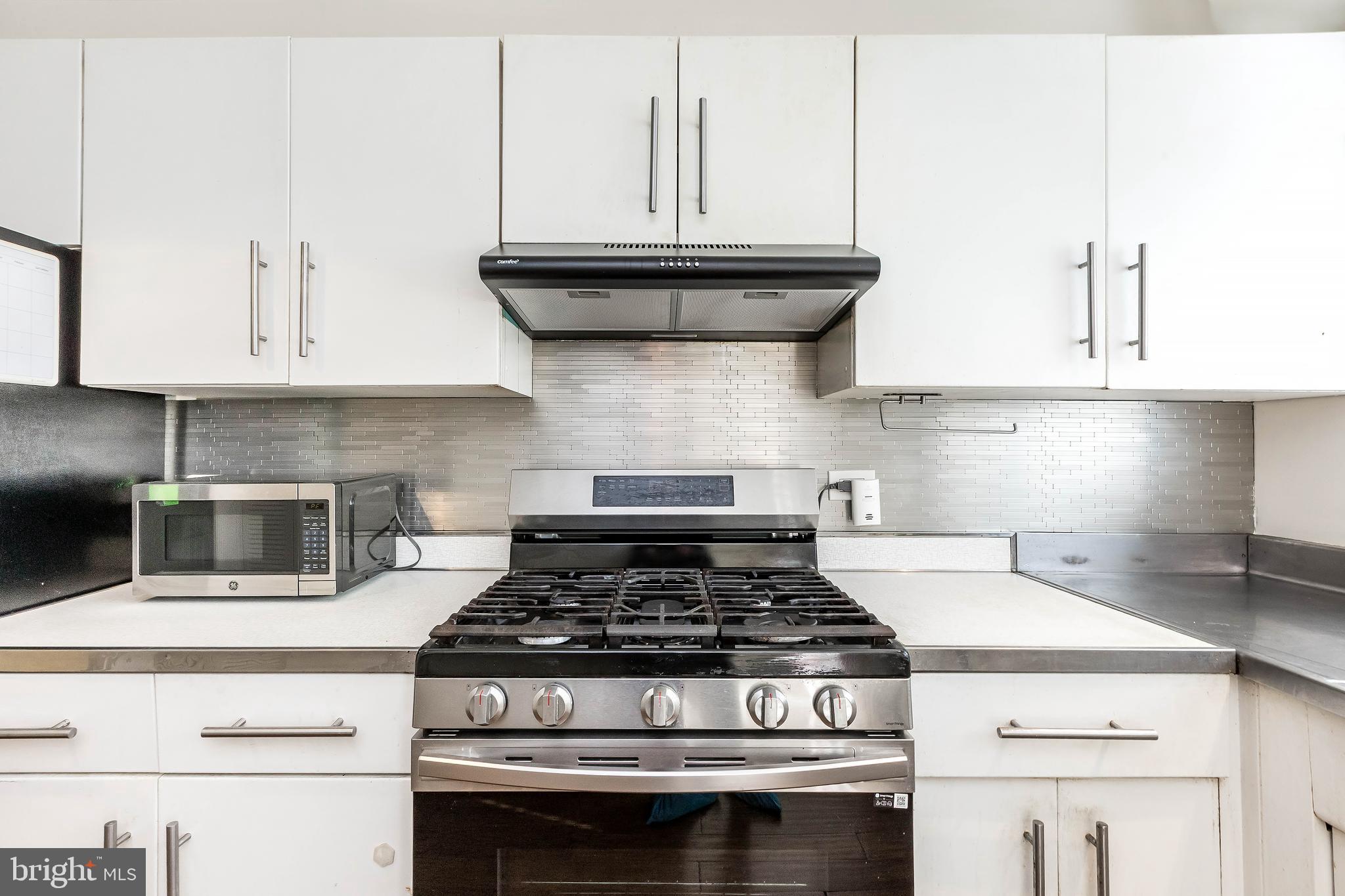 PARKSIDE CONDOMINIUMS - Residential