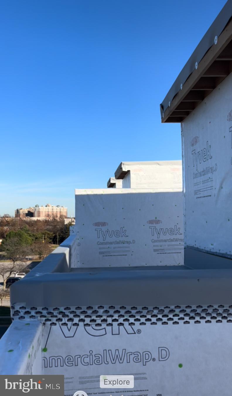 TOWNE ROW - Residential