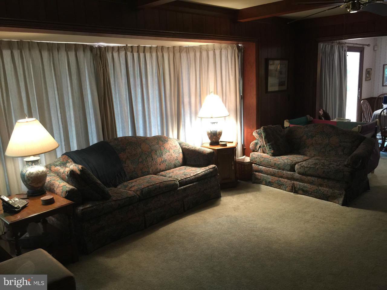 CARRIAGE HILLS - Residential