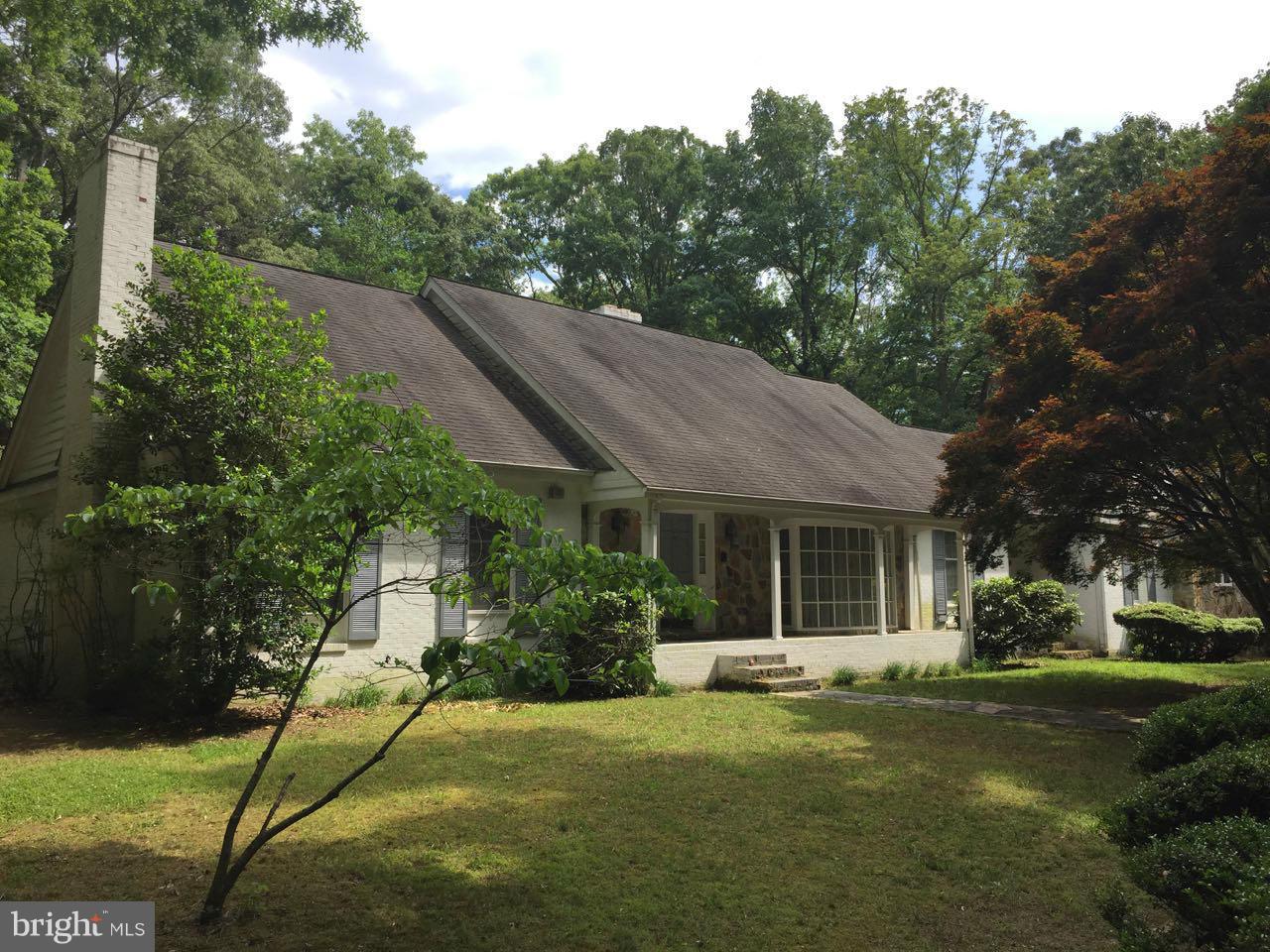 CARRIAGE HILLS - Residential