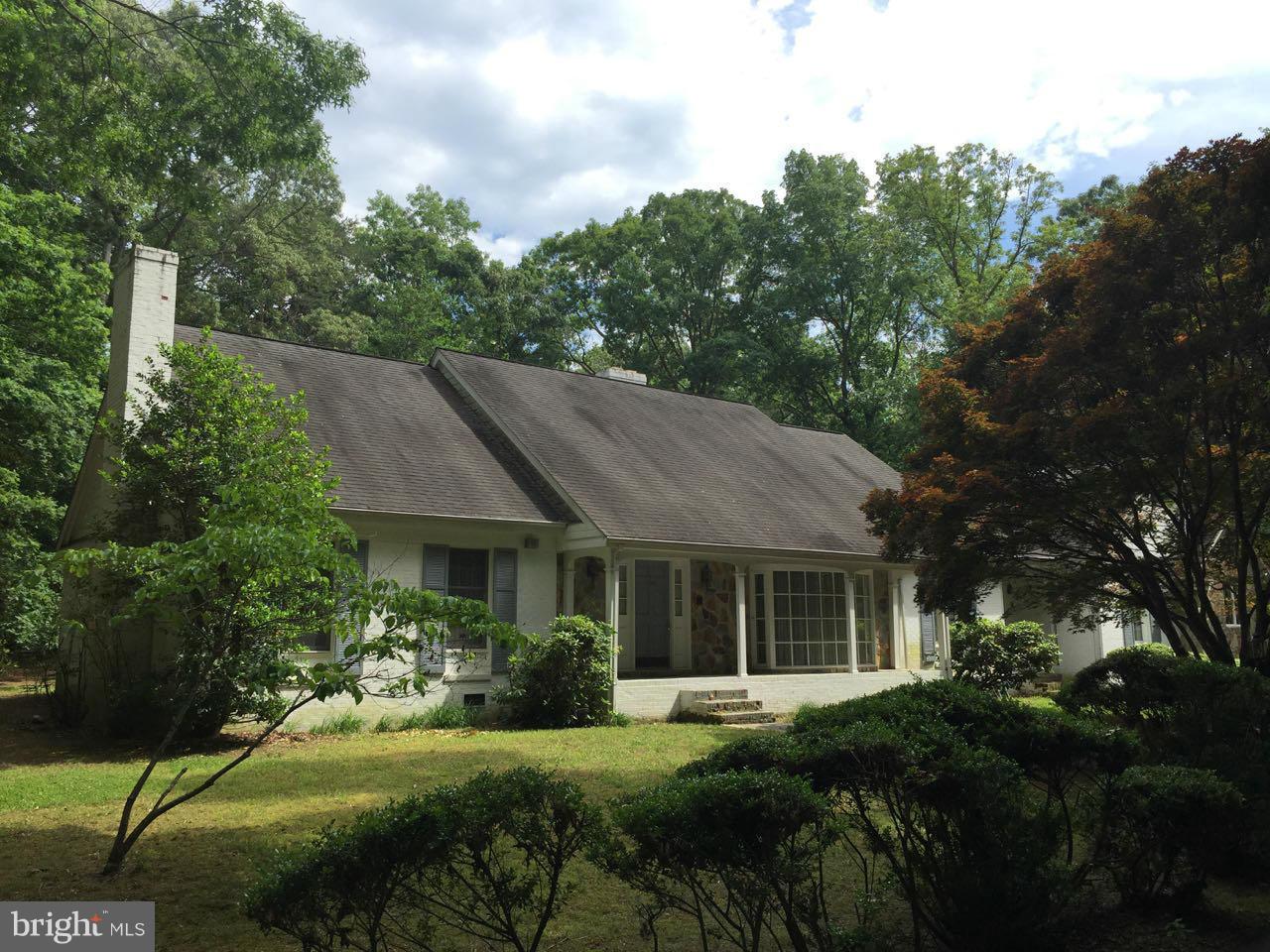 CARRIAGE HILLS - Residential