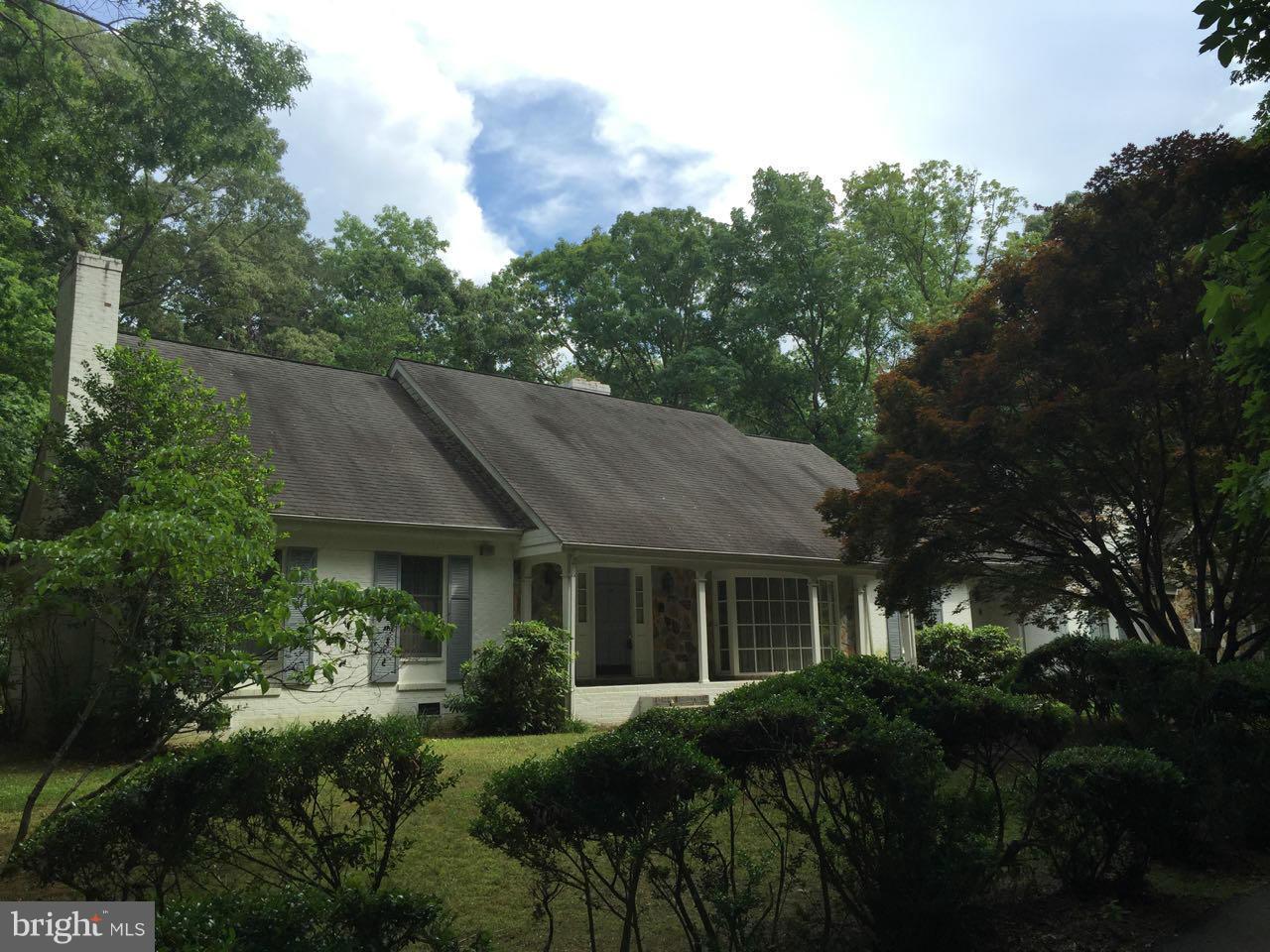 CARRIAGE HILLS - Residential