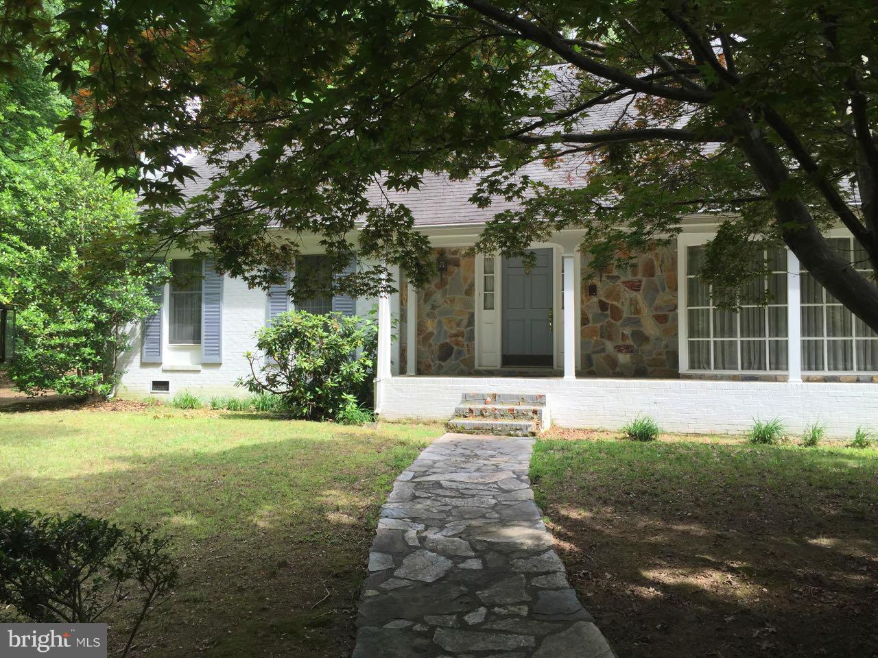 CARRIAGE HILLS - Residential