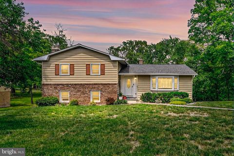 1202 HILLCREEK ROAD PASADENA MD 21122