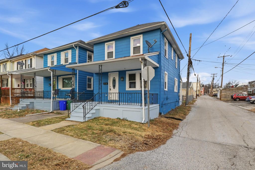 Photo of 733 S Newberry Street, YORK, PA 17401 (MLS # PAYK2096796)