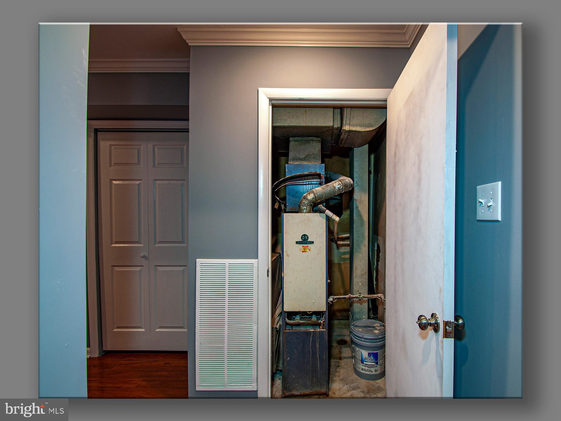 PINES CONDOMINIUM - Residential Lease