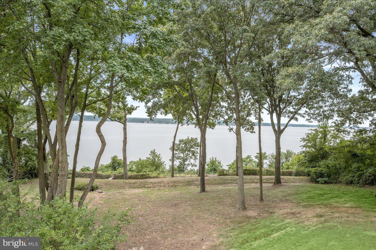 GIBSON ISLAND - Residential