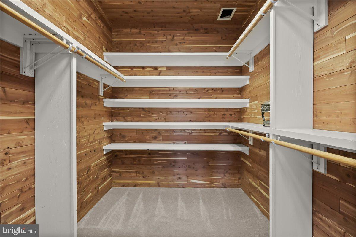 GIBSON ISLAND - Residential