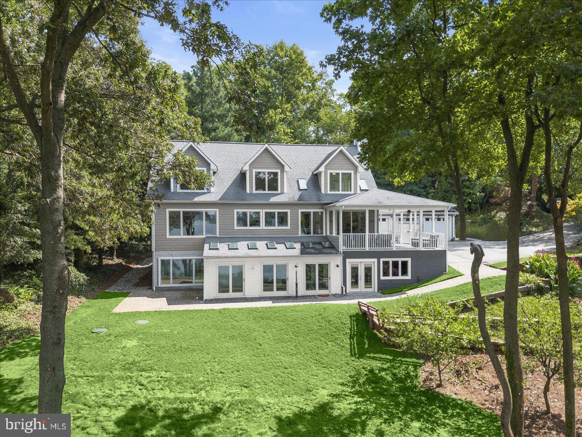 GIBSON ISLAND - Residential