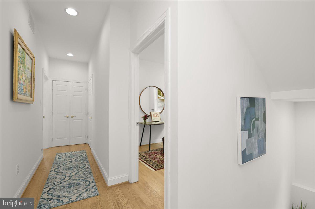 GIBSON ISLAND - Residential