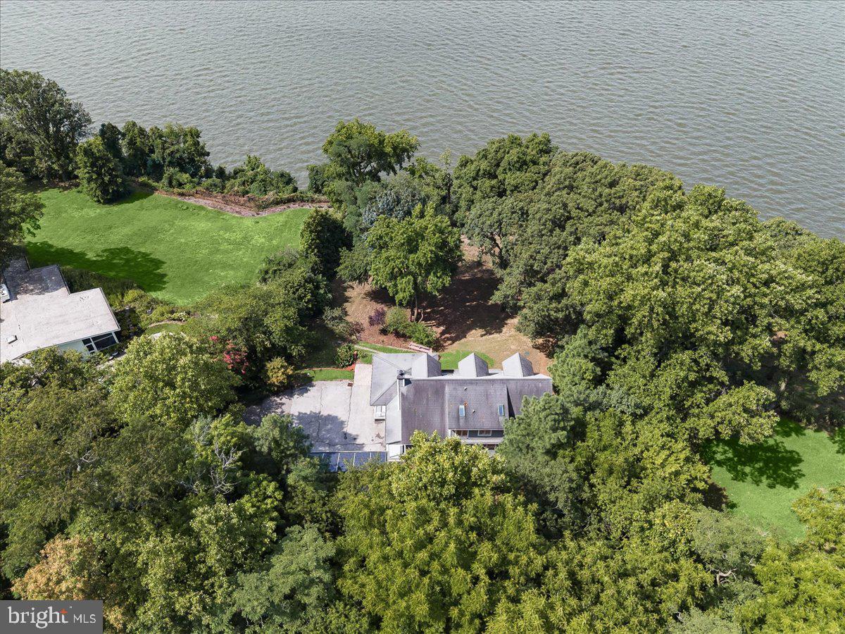 GIBSON ISLAND - Residential