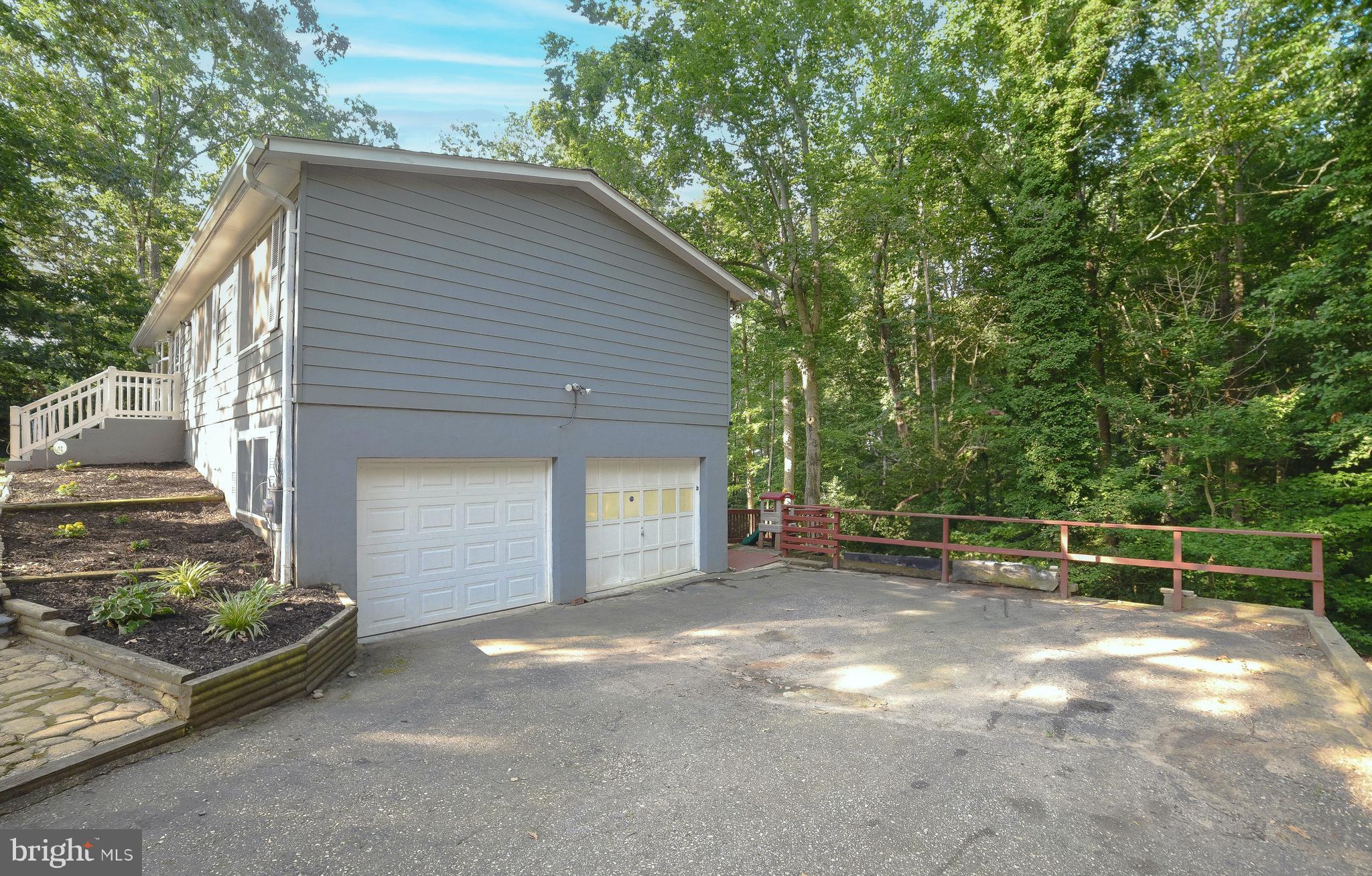 WHITE SANDS - Residential