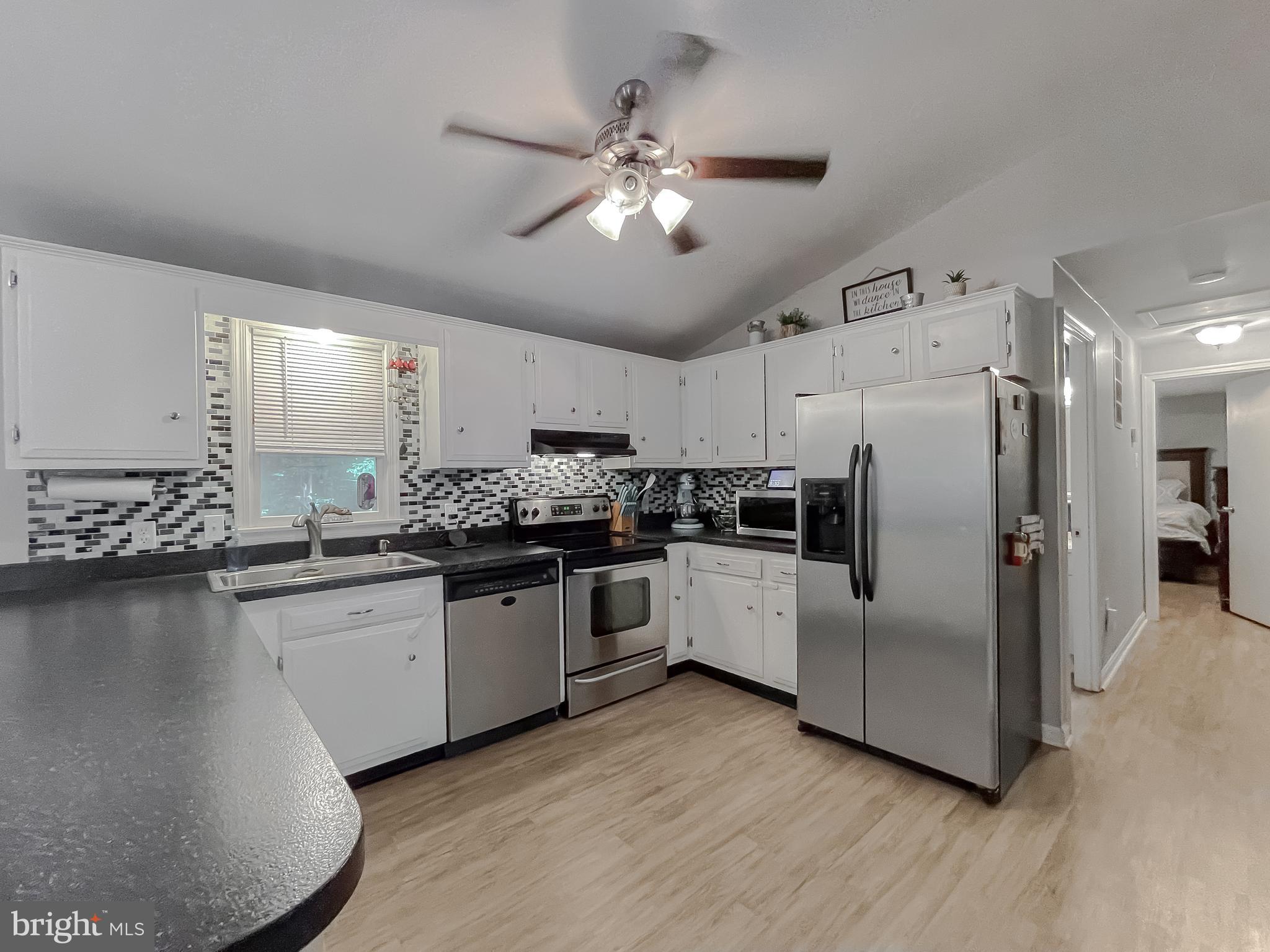 WHITE SANDS - Residential