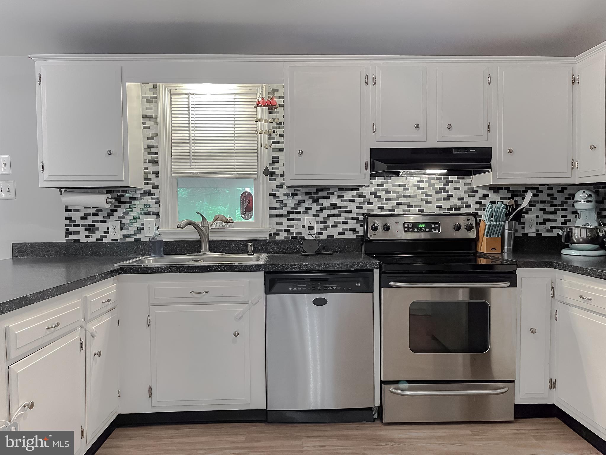 WHITE SANDS - Residential