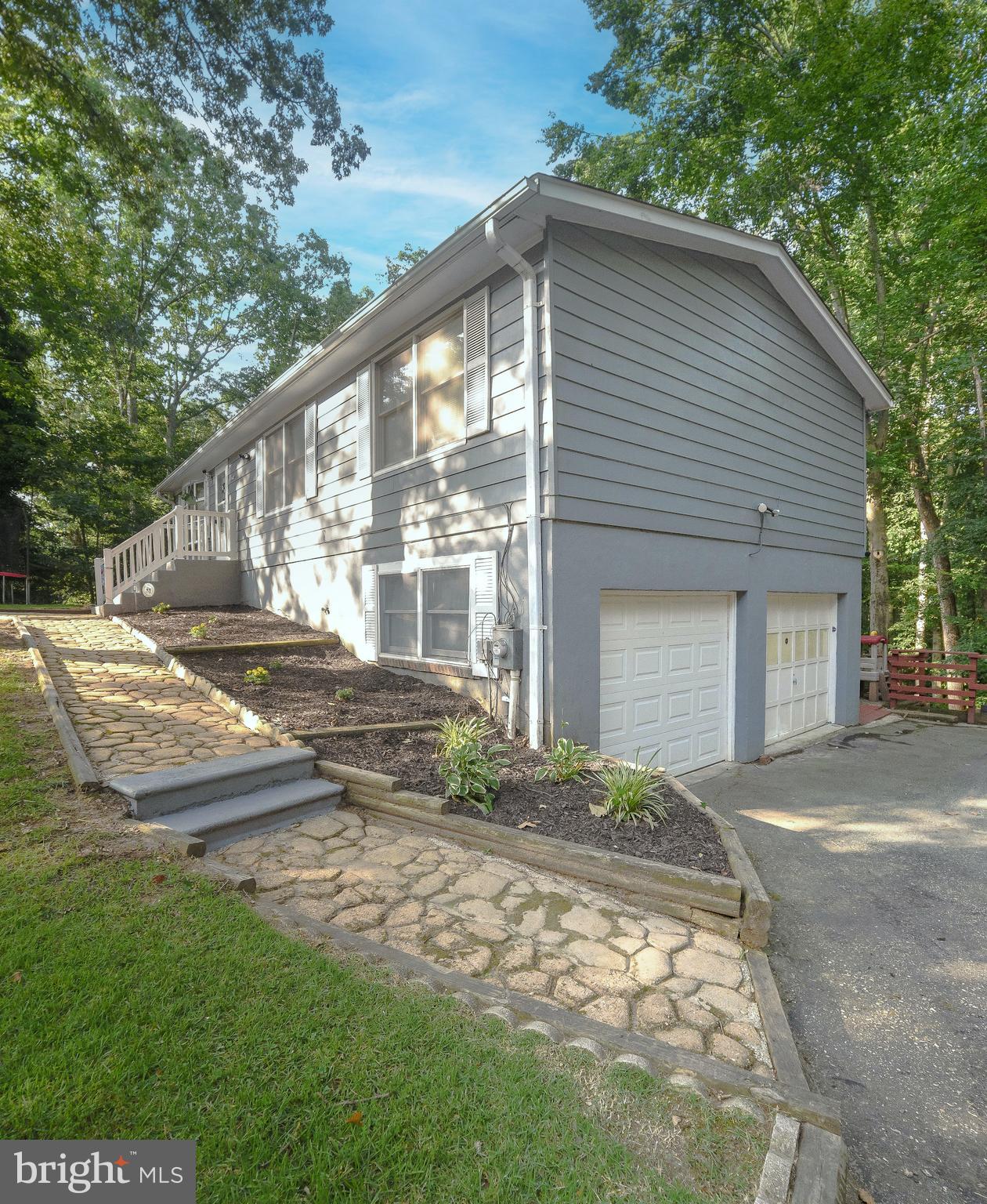 WHITE SANDS - Residential