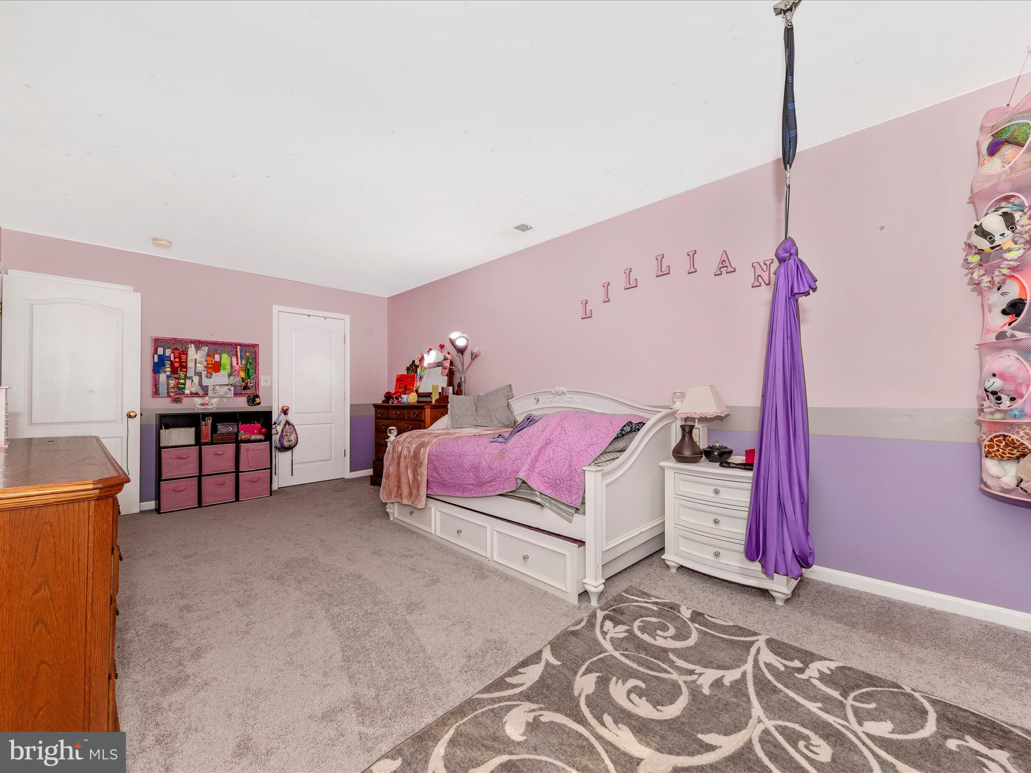 GALYN MANOR - Residential