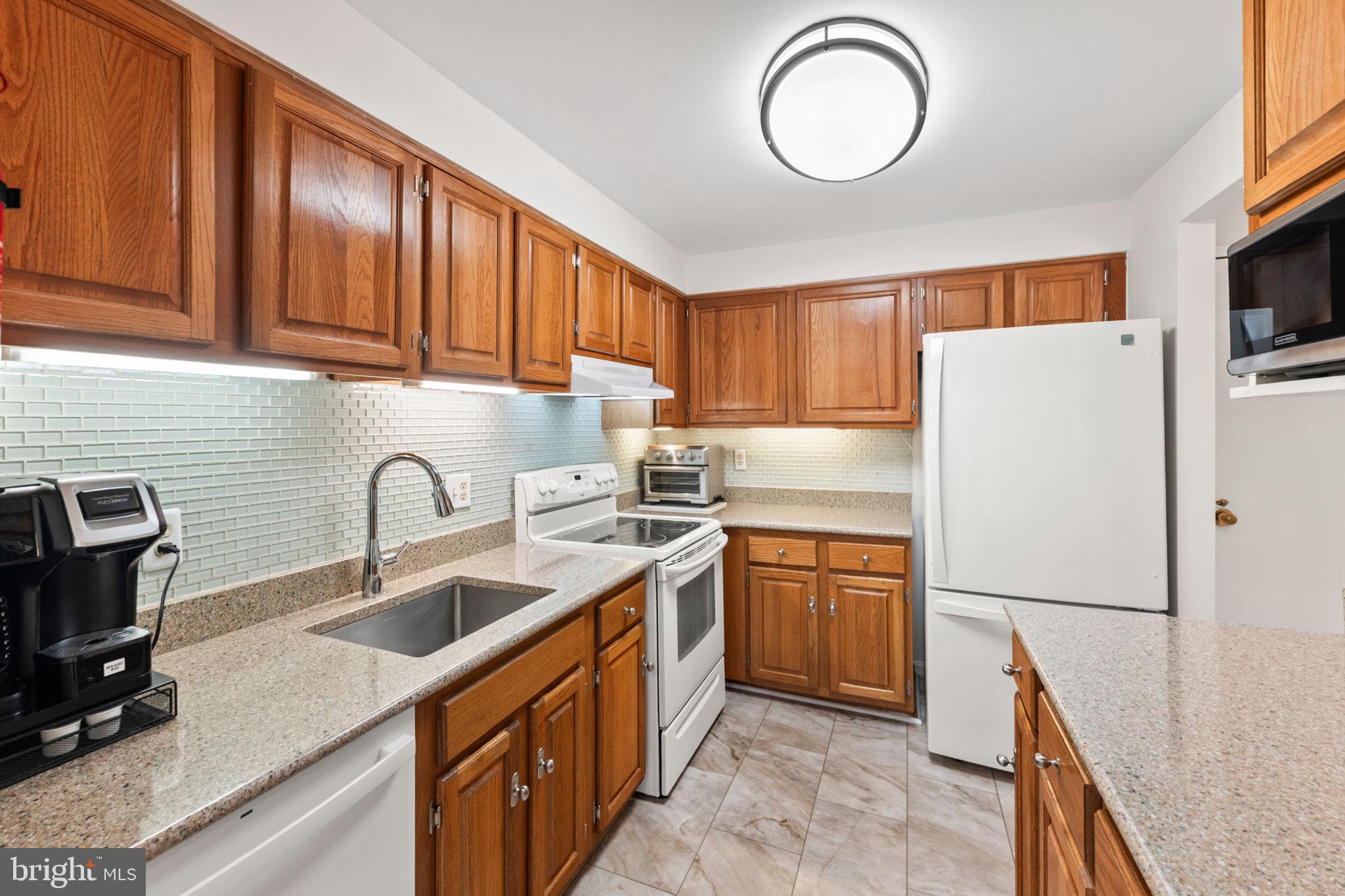 801 N HOWARD STREET 106