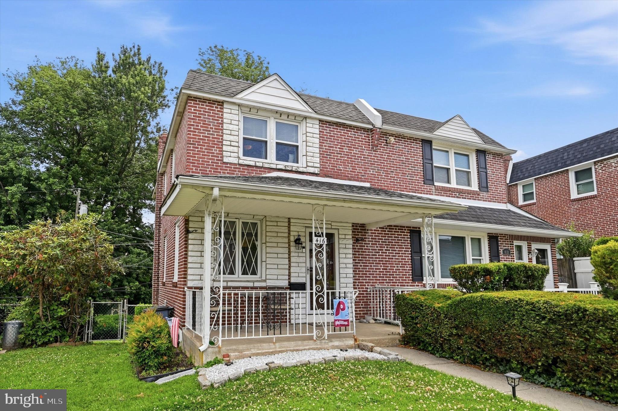 416 LAKEVIEW DRIVE